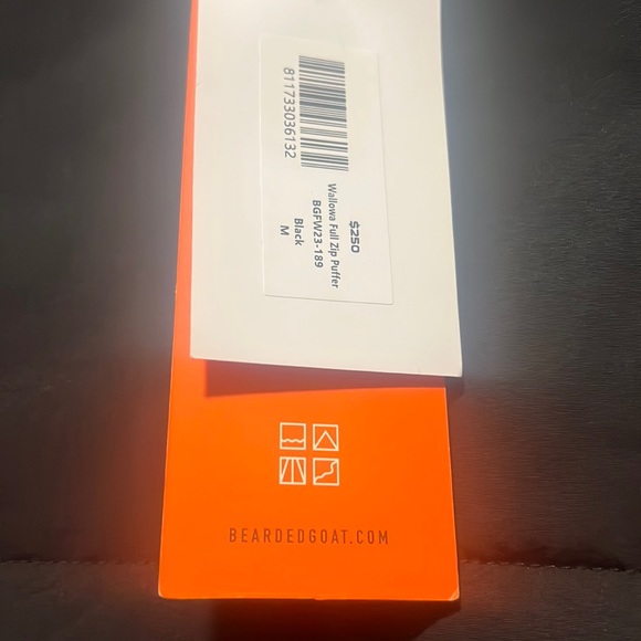 Bearded Goat: Black Puffy Full Zip Winter Jacket: : Medium: NEW WITH TAG - Picture 2 of 6